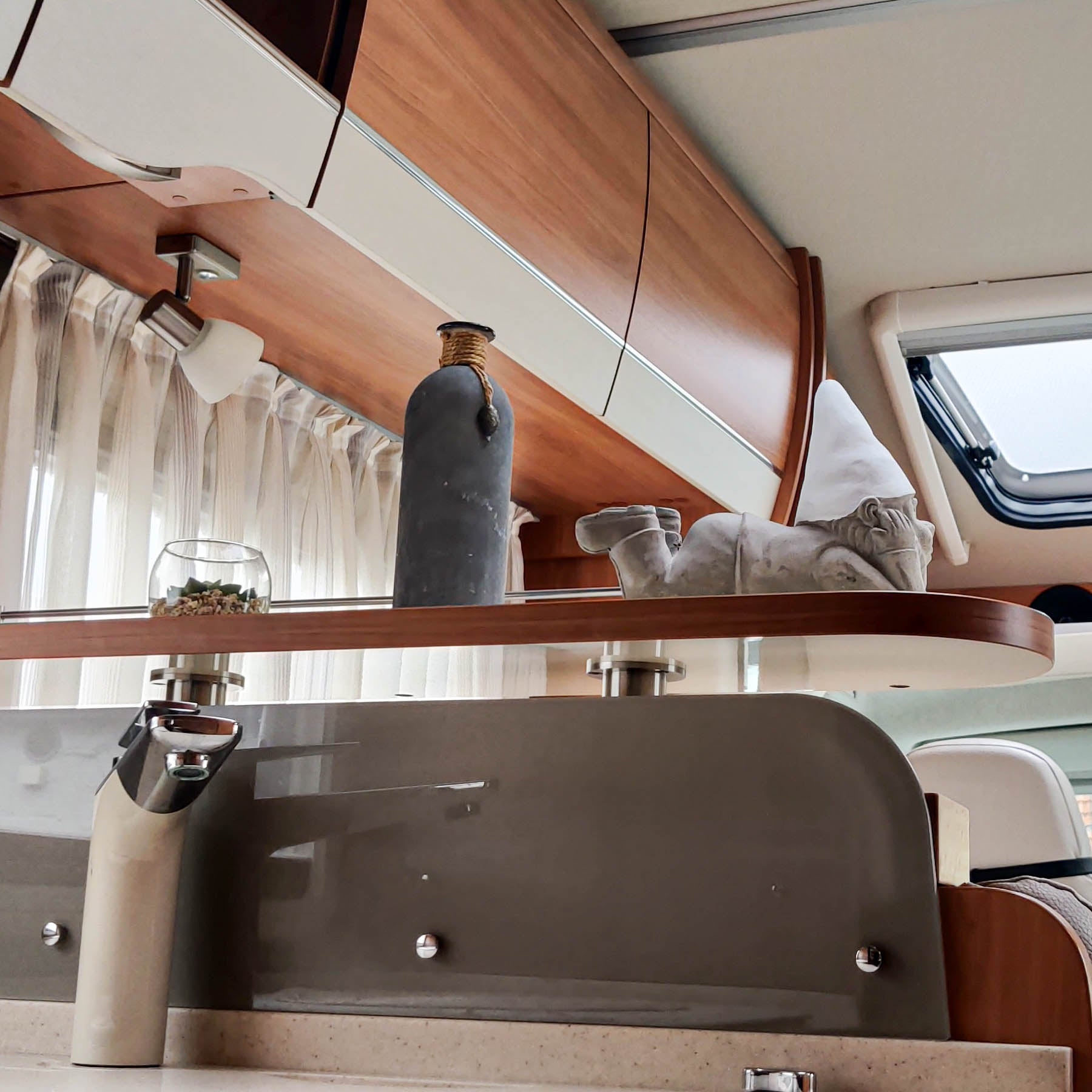 2-delig opbergrek voor Hymer SL en GL modellen