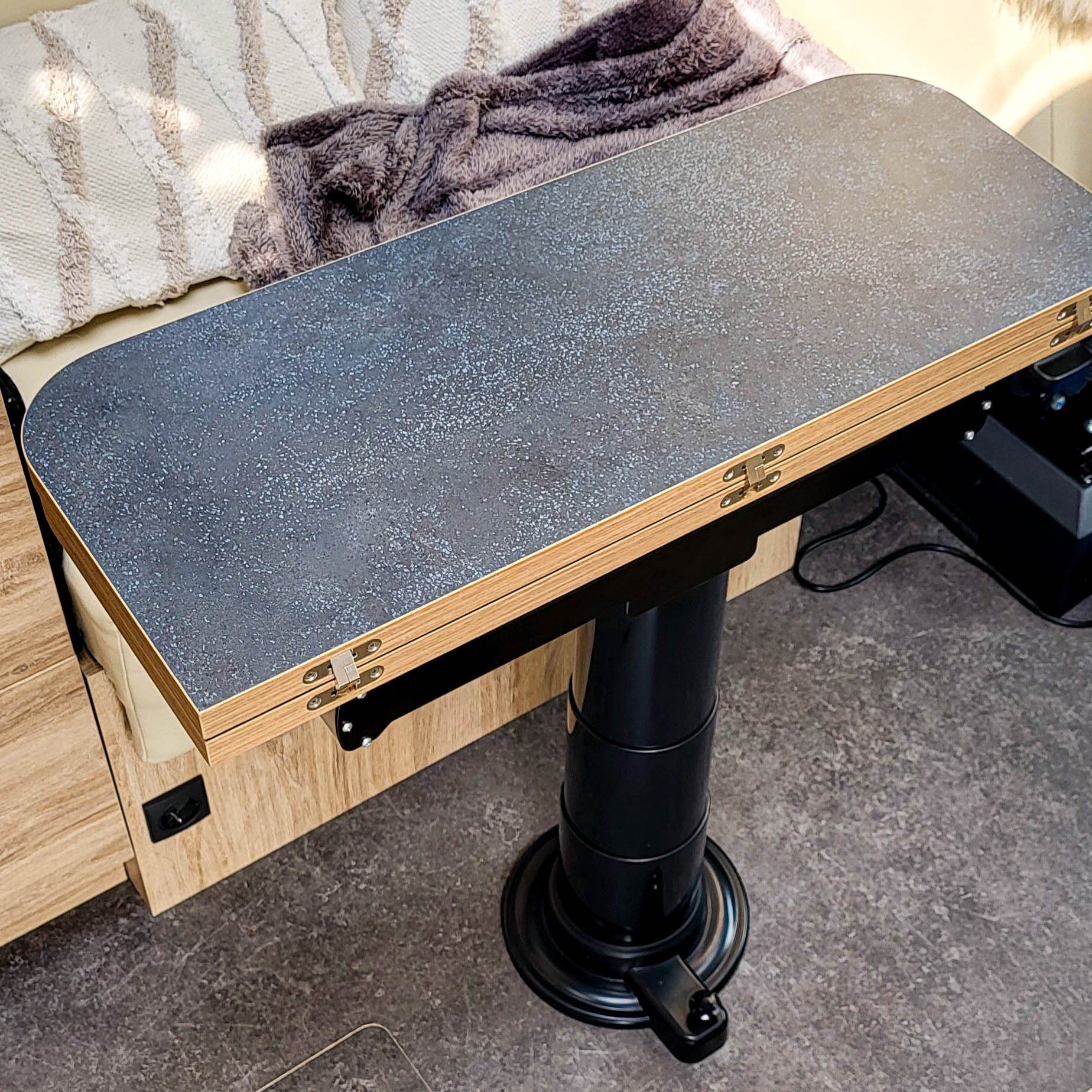 Nuova Mapa tafelframe inclusief in hoogte verstelbare kolom voor opklapbare tafelbladen