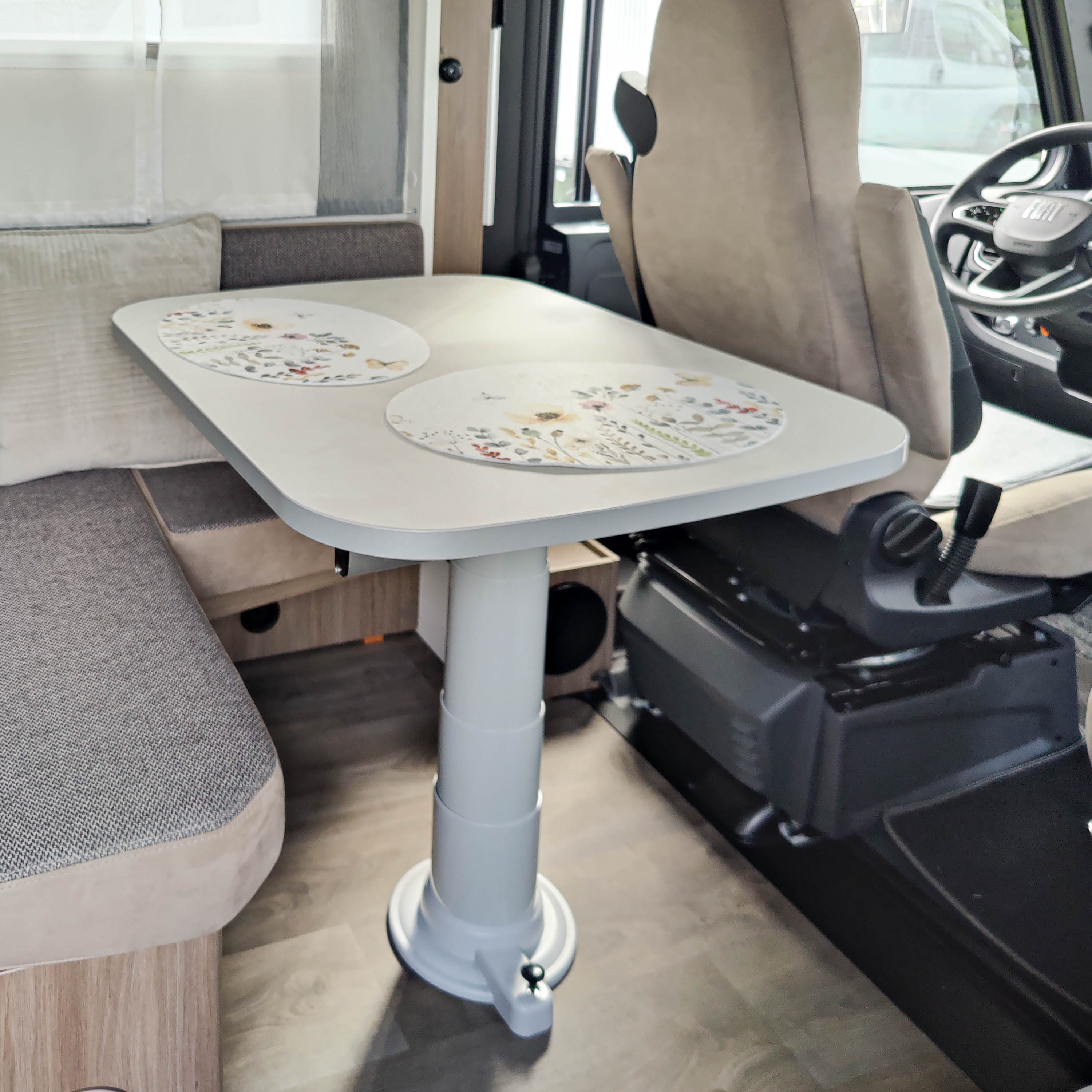 Nuova Mapa tafelframe inclusief in hoogte verstelbare kolom voor klassieke tafelbladen