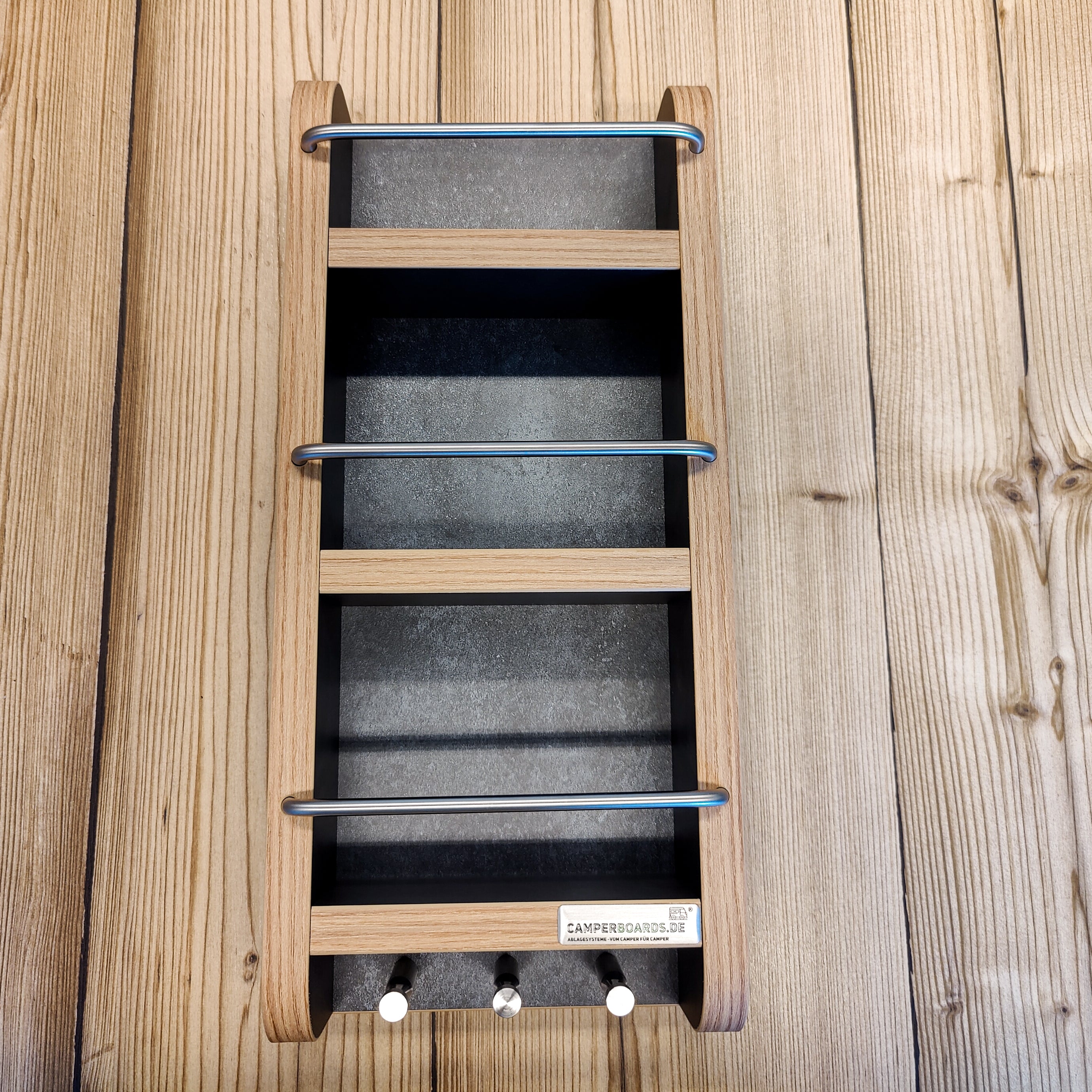 Universele camperwandplank met 3M Dual Lock