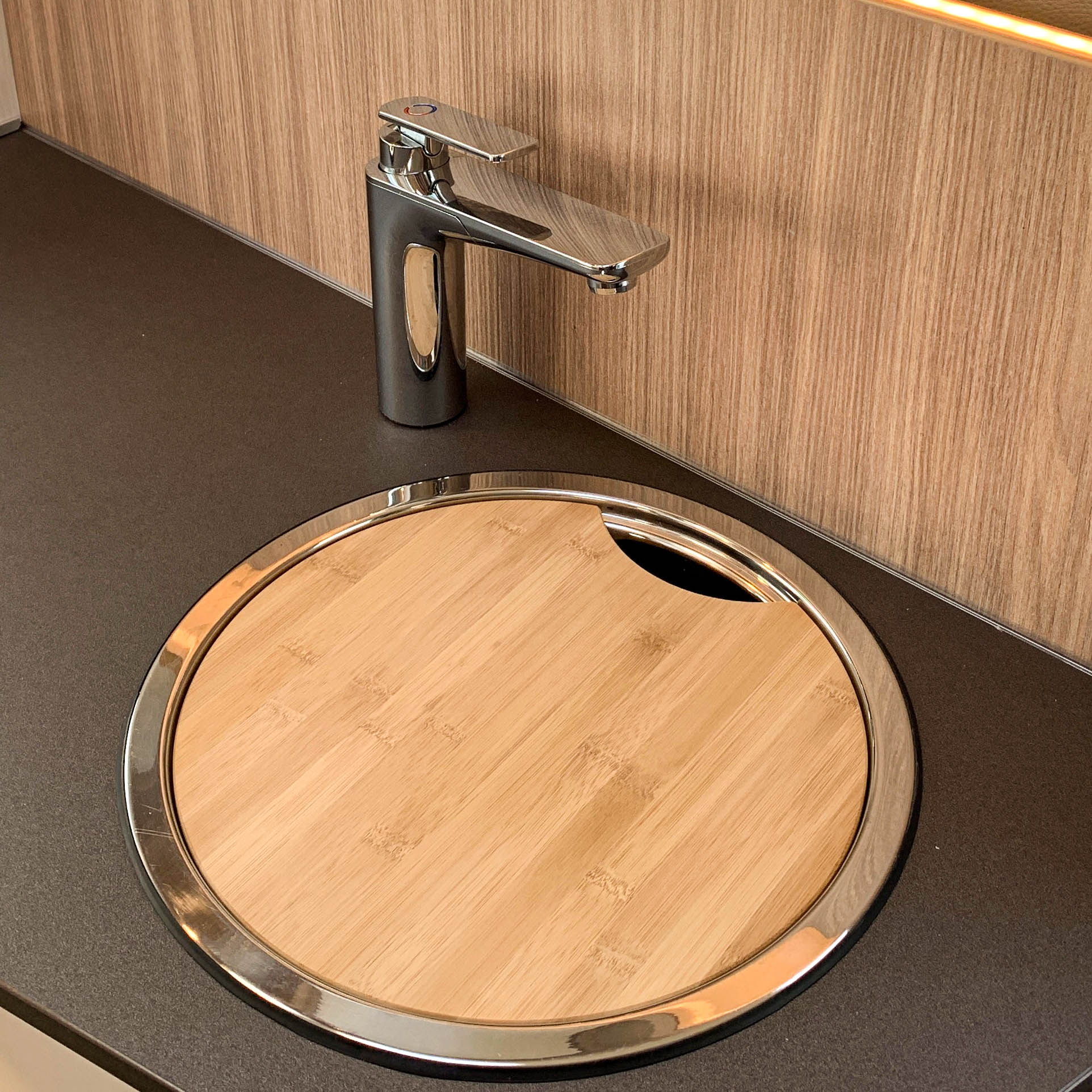 3394-Snijplank met afdekplaat voor Knaus modellen (rond) - Donker bamboe / 299 mm x 340 mm