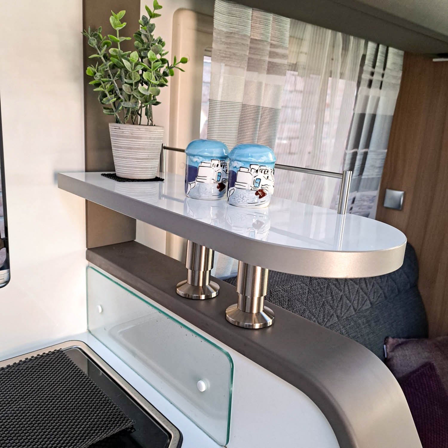 3037 Legplank voor Adria DL-modellen - Hoogglans wit met rand in grijs/antraciet / met railing