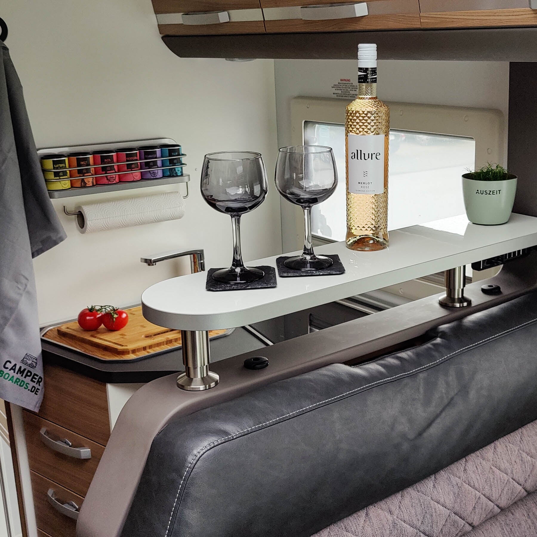 3035 Opbergrek voor Adria SL modellen van 2018 tot 2021 - Hoogglans wit met rand in grijs/antraciet / zonder railing