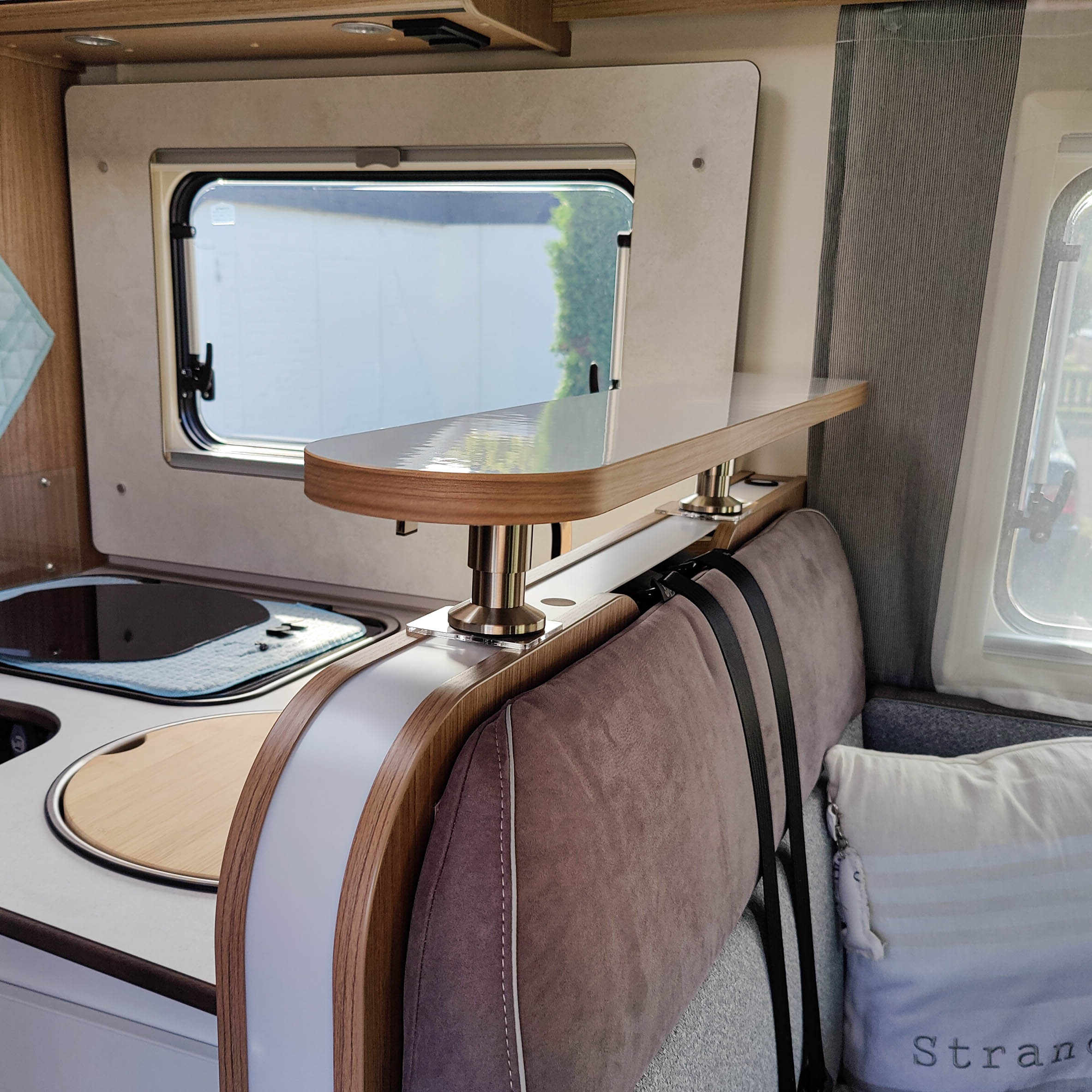 3067 Legplank voor Carado modellen van 2018 tot 2022 - Hoogglans wit met rand in Salisbury elm / zonder railing