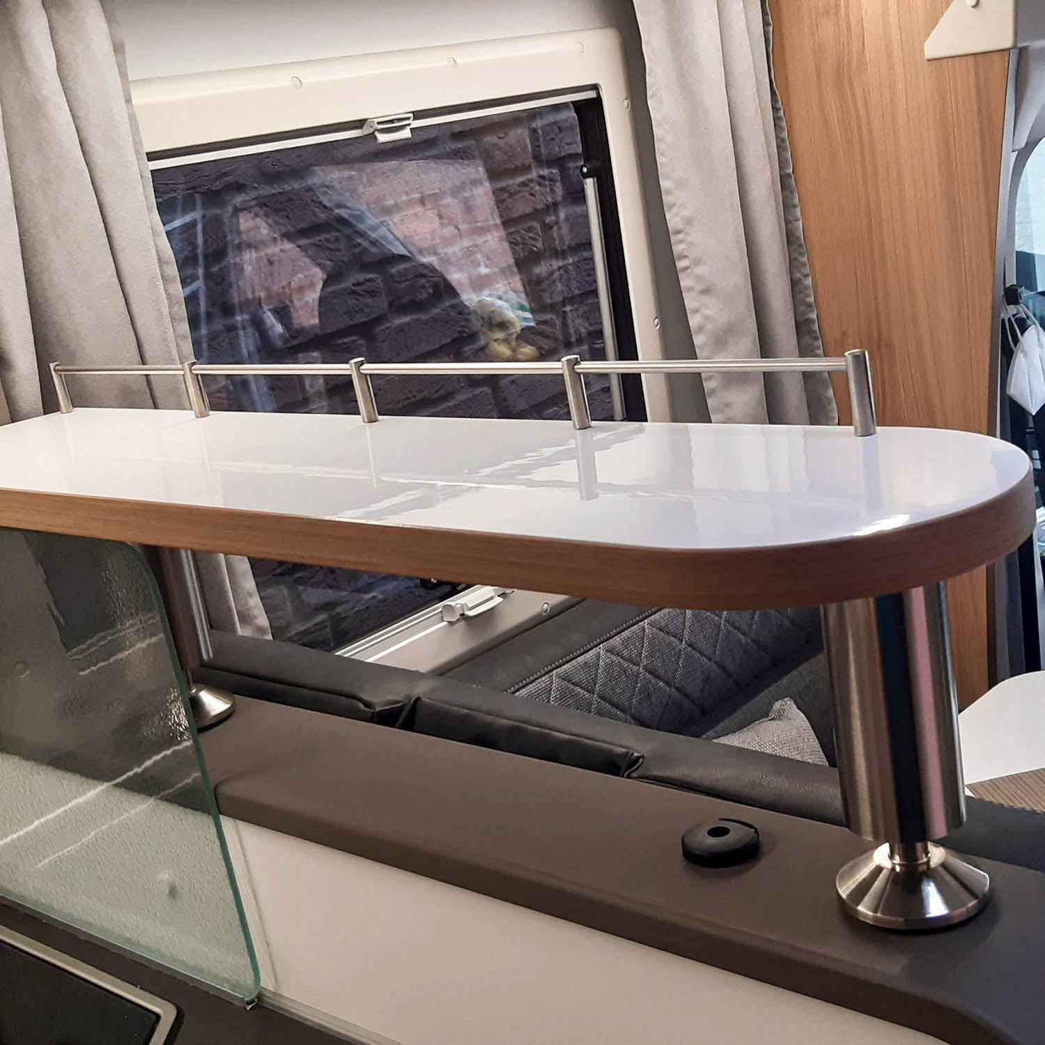 3073 Legplank voor Adria XL-modellen - Hoogglans wit met rand in kersen/havana / zonder railing