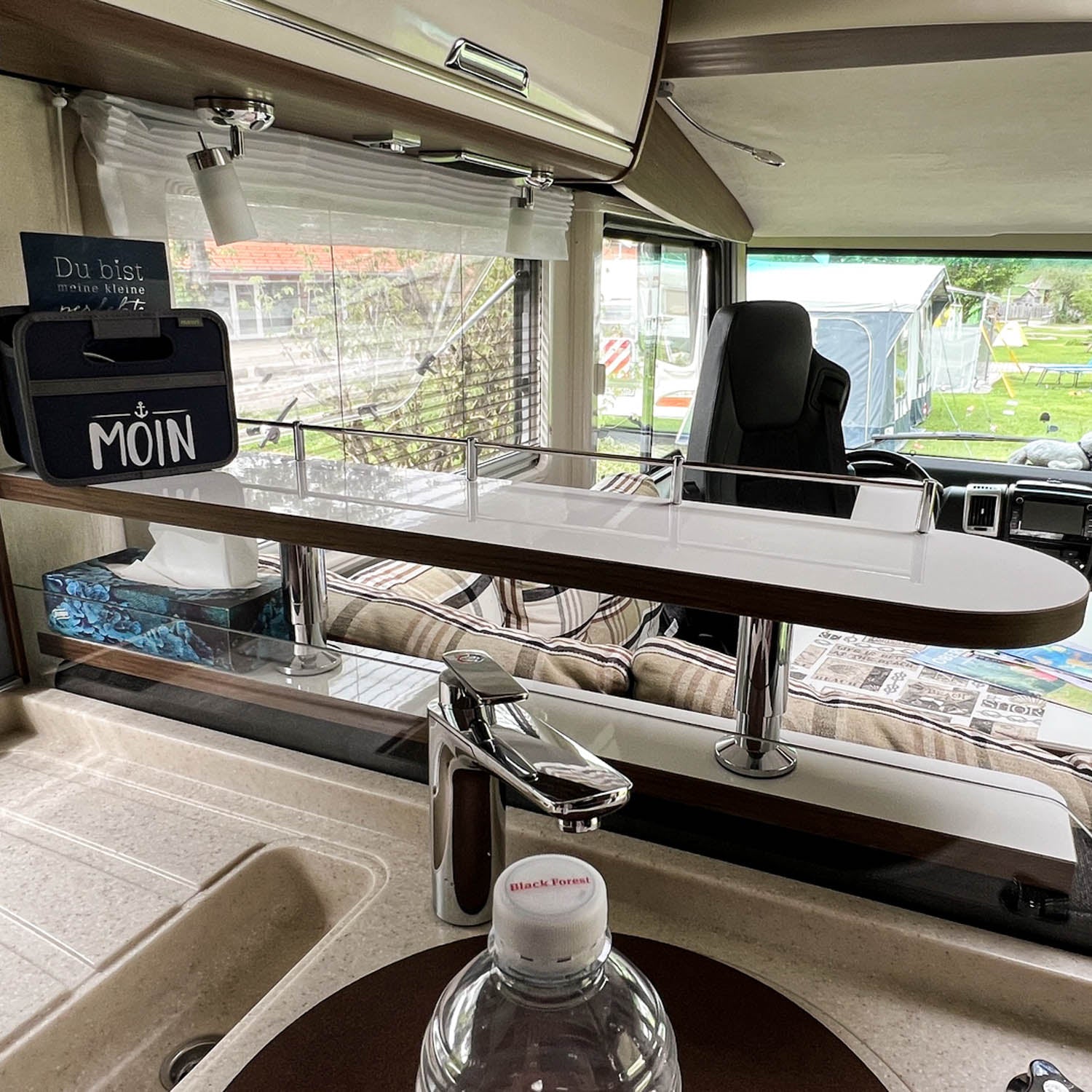 Meer ruimte in de Niesmann en Bischoff met opbergplank