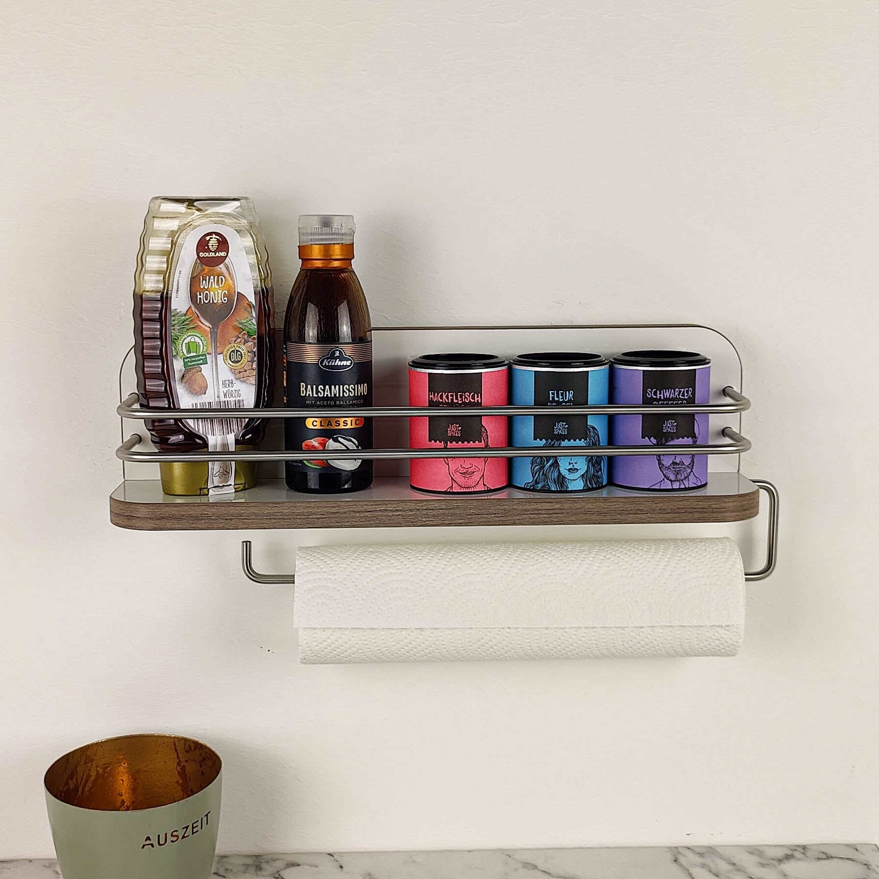 #kleur_hoogglanswit met rand in iepentruffel en rvs reling