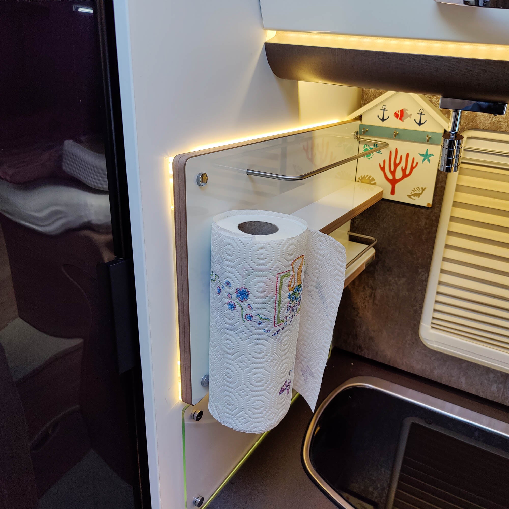 Meer opbergruimte met Bürstner wandplank