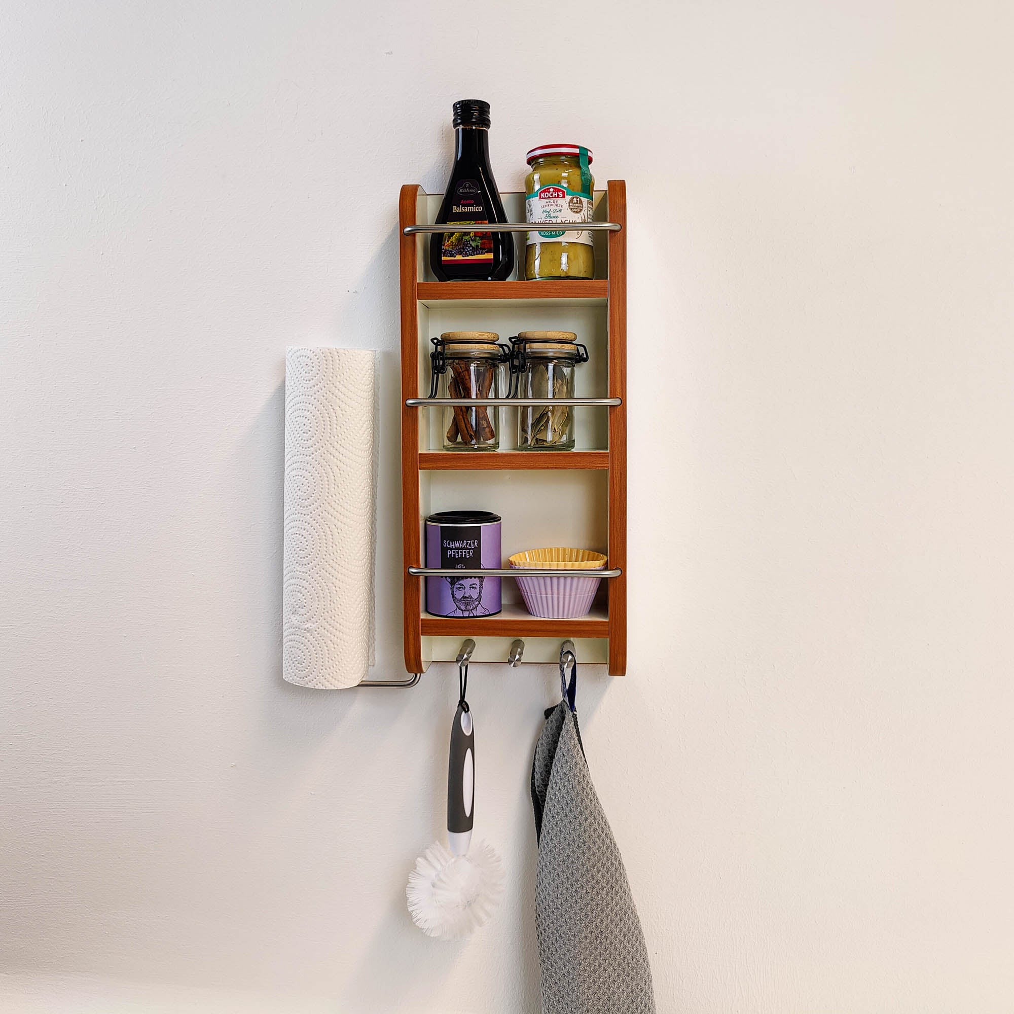 #colour_magnolia hoogglans met rand in kersen gebloemd geschaafd