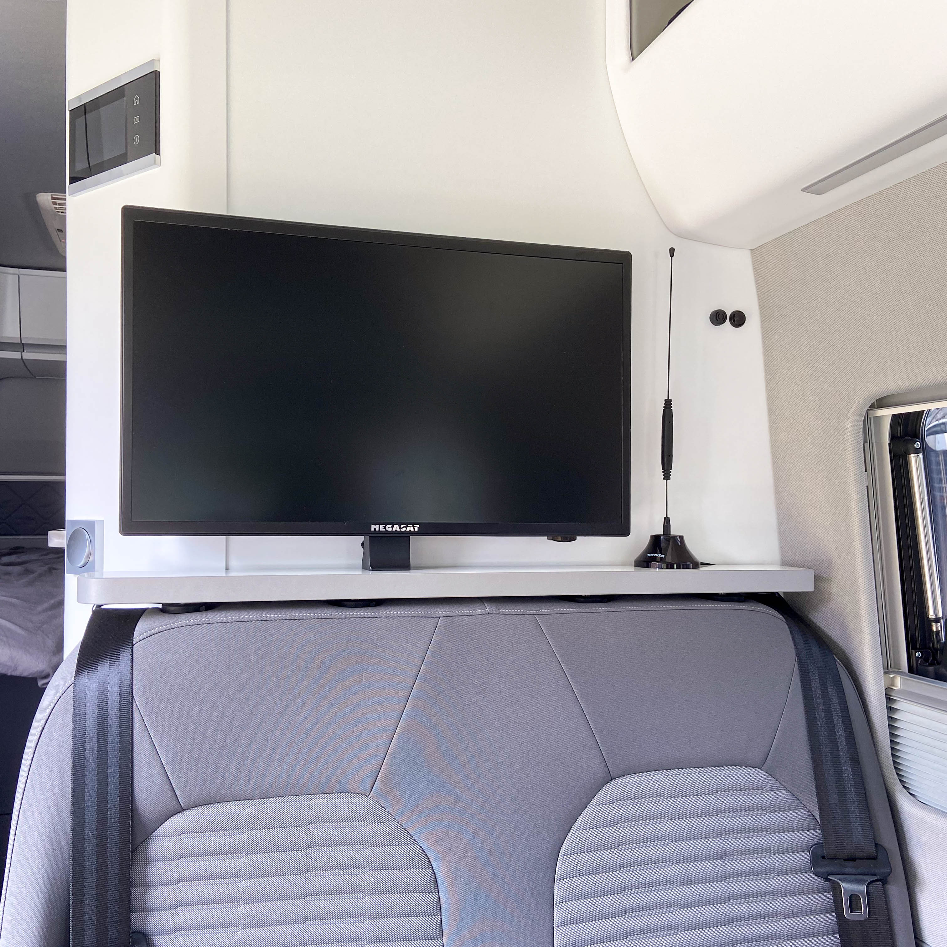 Opbergplank voor VW Grand California 600/680 vanaf modeljaar 2021 tot 2025