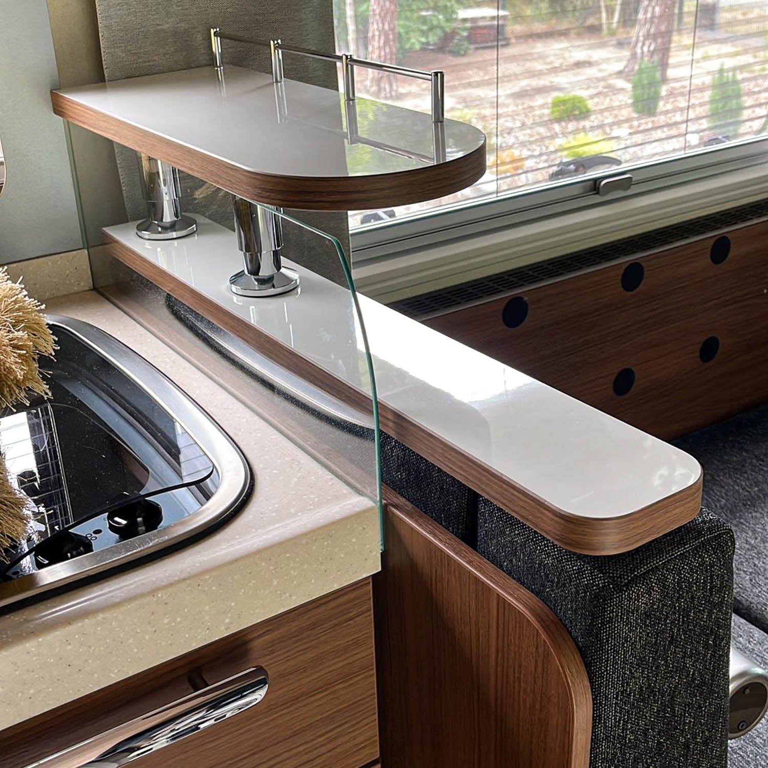 2-delig opbergbord voor Niesmann en Bischoff modellen vanaf 2015 met face to face