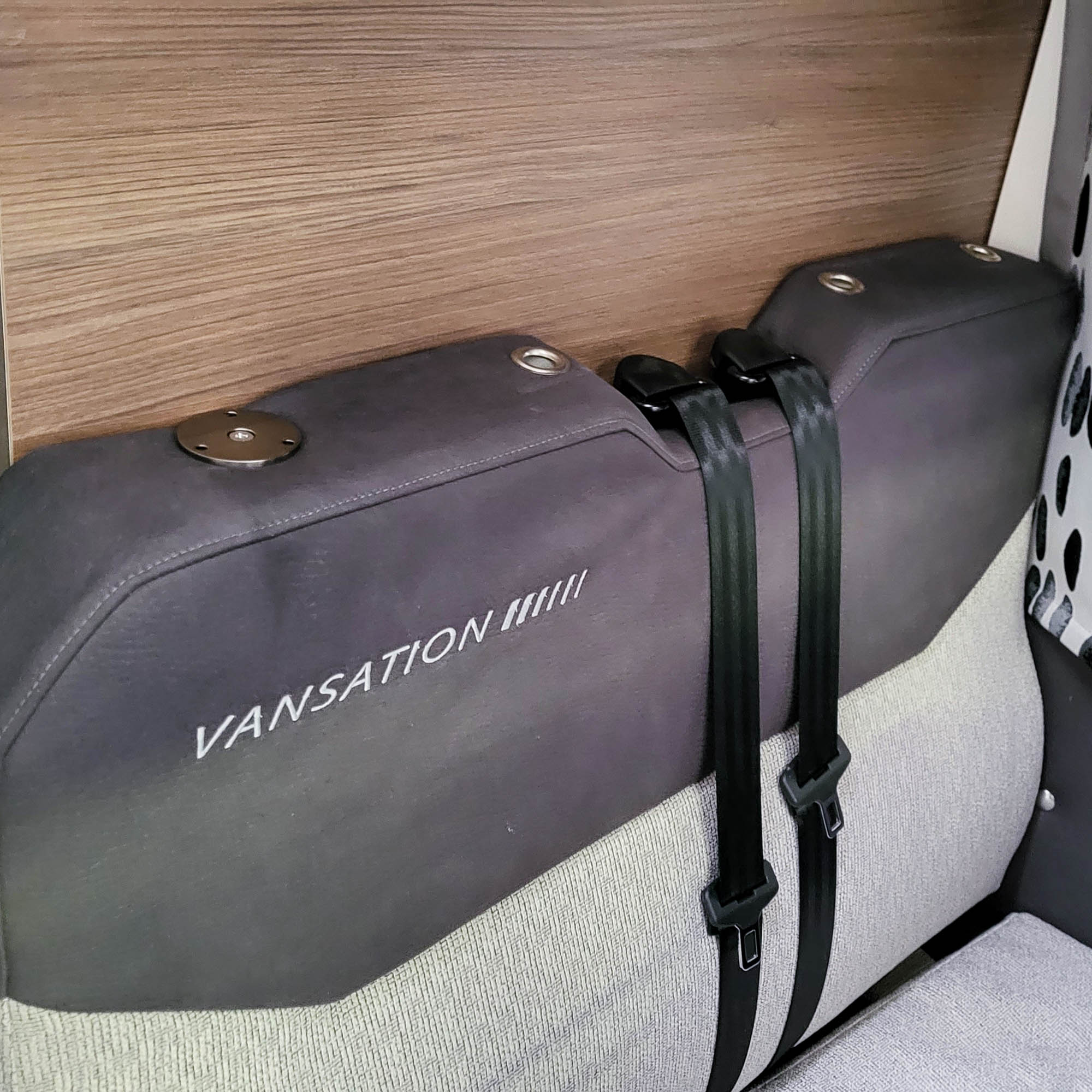 Ablageboard für Knaus Vansation auf Peugeot Basis